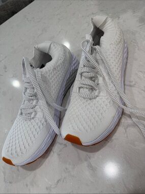 NOBULL BRAND NEW White Knit Lace-Up Sneakers